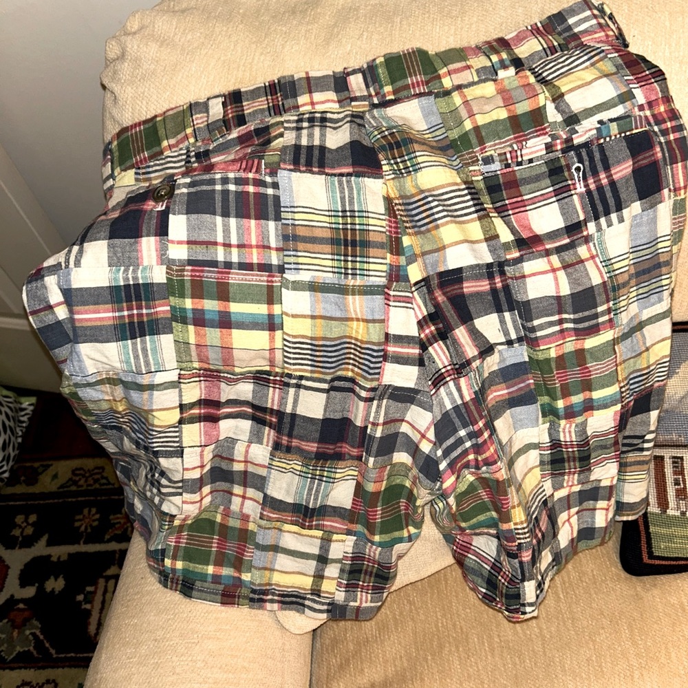 Brooks Brothers Classic Madras Shorts
W 34